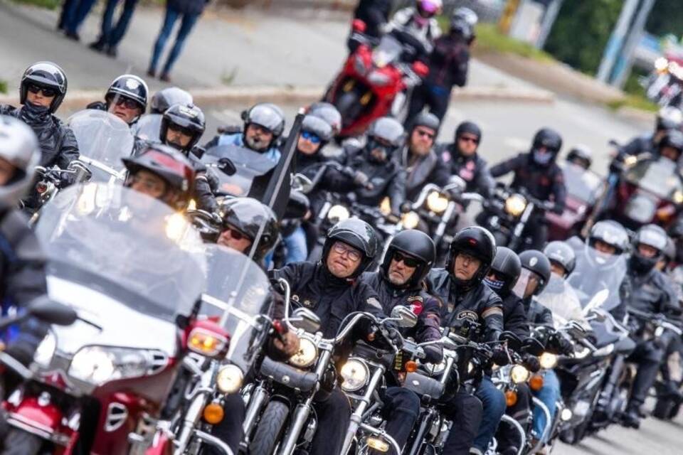 Motorrad-Demo Motorrad-Demo