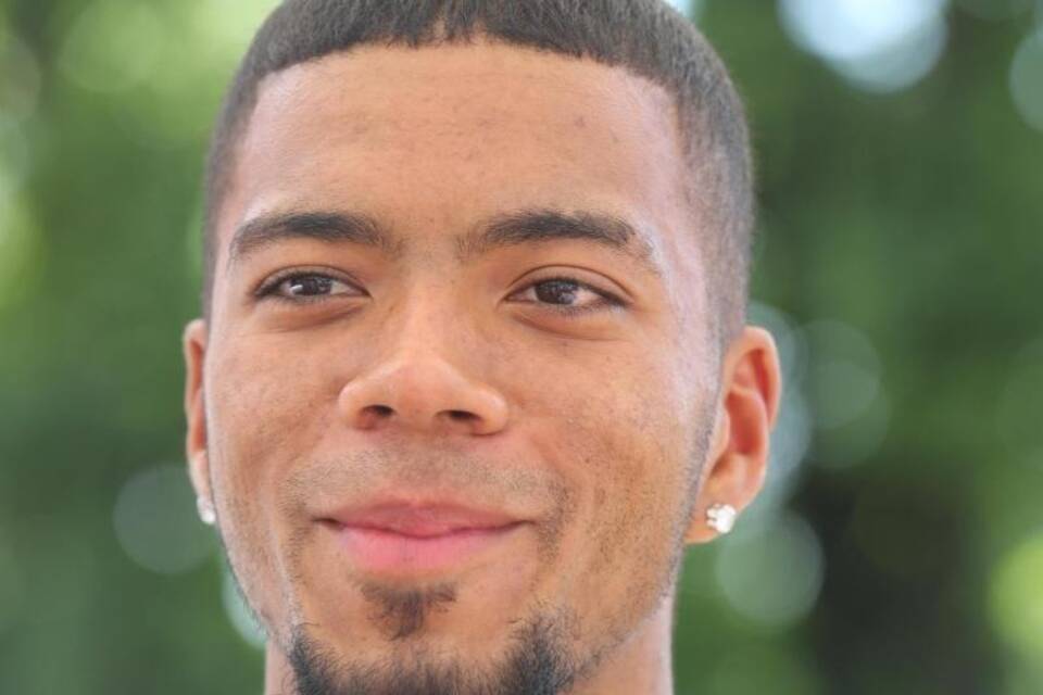 Benjamin Henrichs Benjamin Henrichs