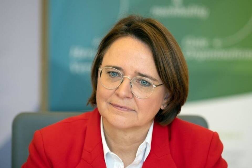 Annette Widmann-Mauz Annette Widmann-Mauz