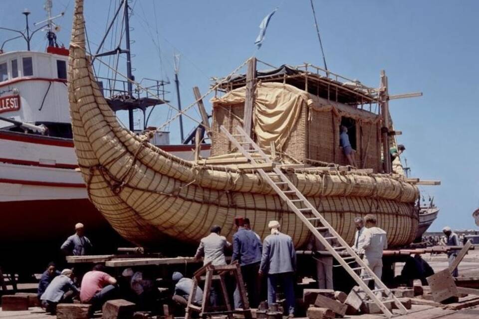 Papyrus-Schiff Ra II Papyrus-Schiff Ra II