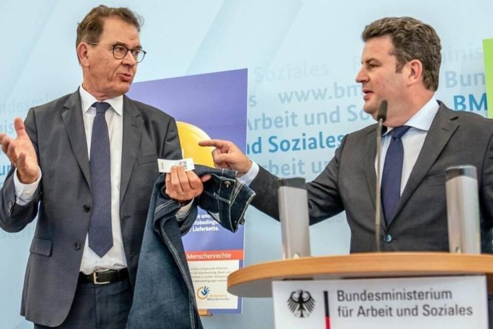 Heil zu Lieferkettengesetz Heil zu Lieferkettengesetz