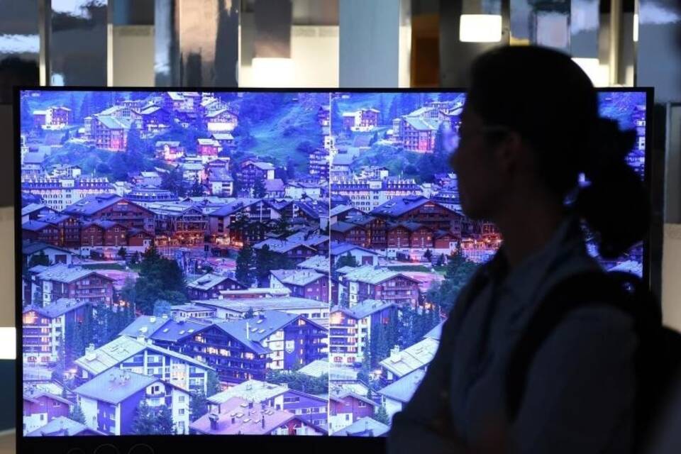 Fernseher Fernseher