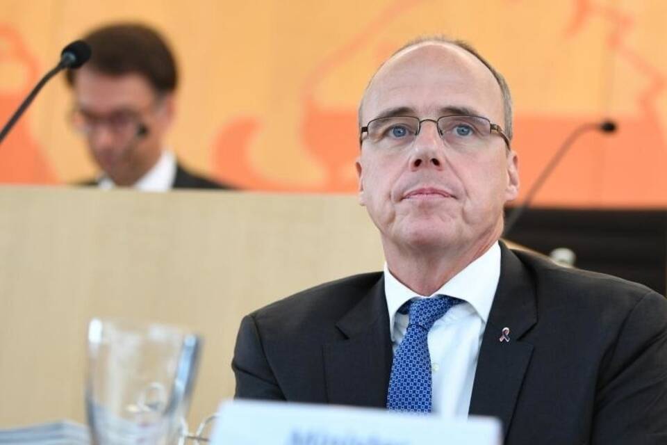 Beuth zur Drohmail-Affäre Beuth zur Drohmail-Affäre