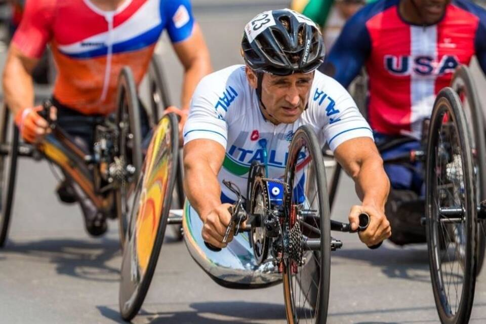 Alessandro Zanardi Alessandro Zanardi