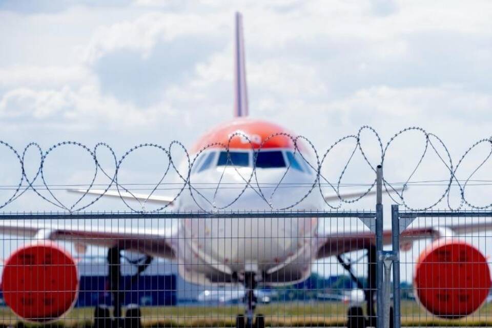 Hauptstadtflughafen Berlin Brandenburg BER Hauptstadtflughafen Berlin Brandenburg BER