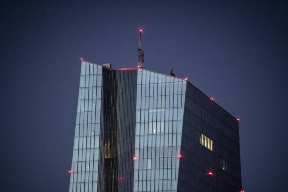 EZB