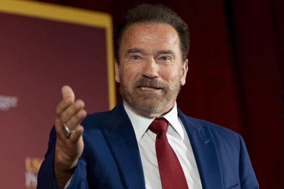Arnold Schwarzenegger Arnold Schwarzenegger