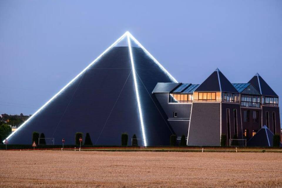 Eine Pyramide in Deutschland Eine Pyramide in Deutschland