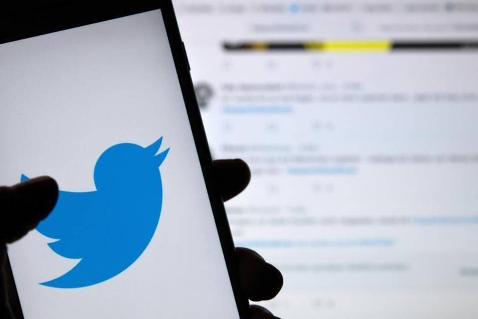 Twitter Twitter