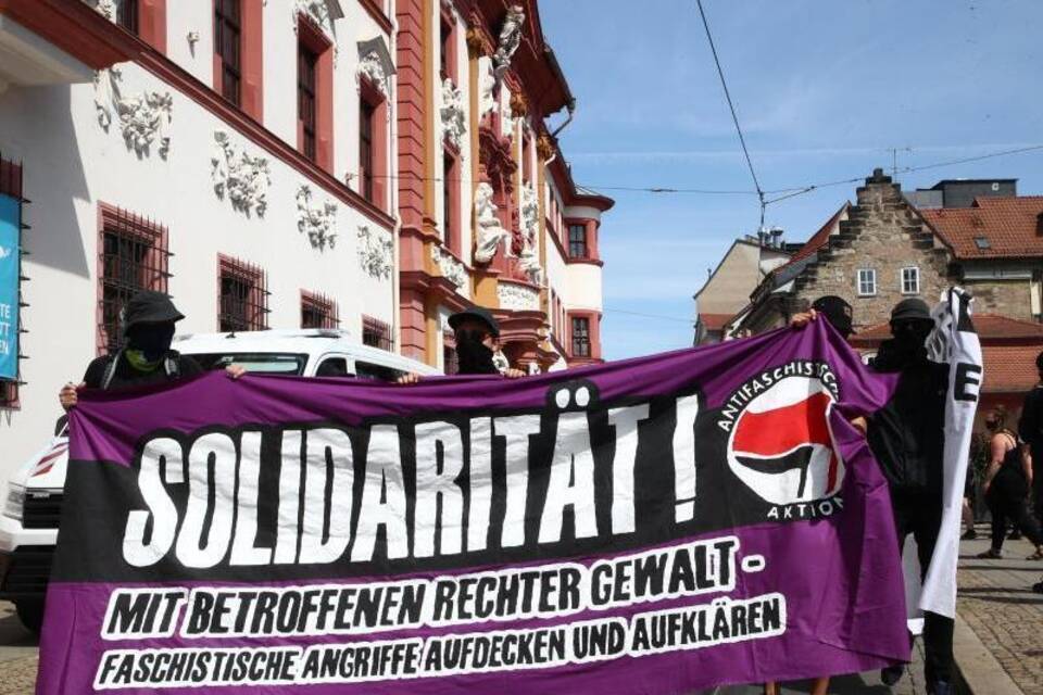 Demonstration gegen Rechtsextremismus in Erfurt