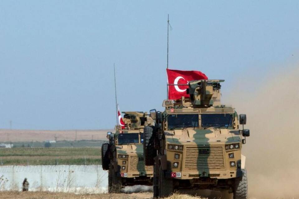 Fahrzeuge der türkischen Streitkräfte