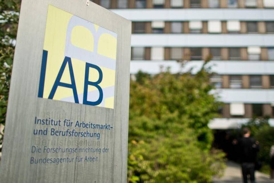 IAB - weniger offene Stellen