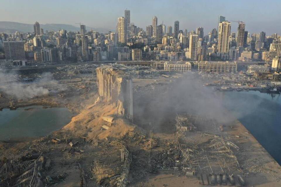 Der zerstörte Hafen von Beirut