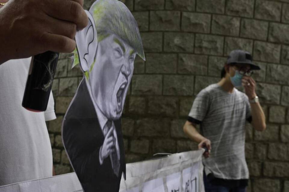 Protest vor US-Konsulat Protest vor US-Konsulat