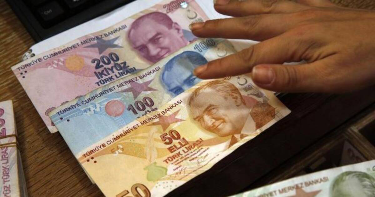 Geldpolitik Turkische Lira Fallt Auf Rekordtief Wirtschaft Uberregional Rnz