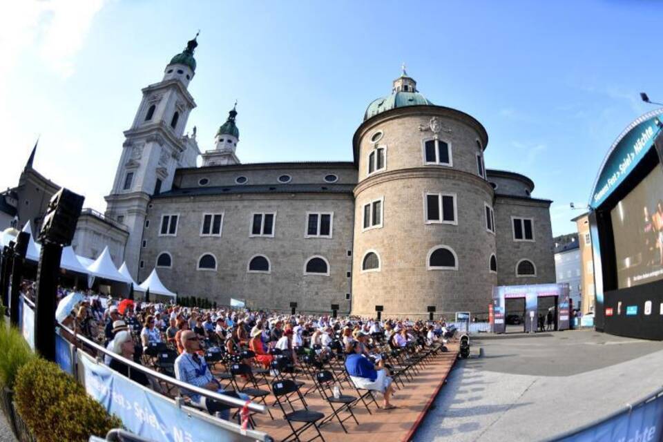 Festspiele auf dem Corona-Drahtseil Festspiele auf dem Corona-Drahtseil