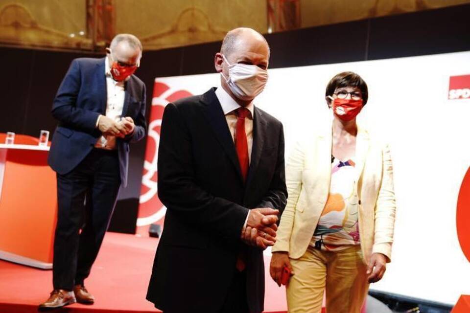 Olaf Scholz und SPD-Vorsitzende Olaf Scholz und SPD-Vorsitzende