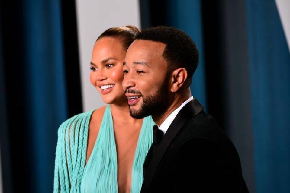 John Legend und Ehefrau Chrissy Teigen John Legend und Ehefrau Chrissy Teigen